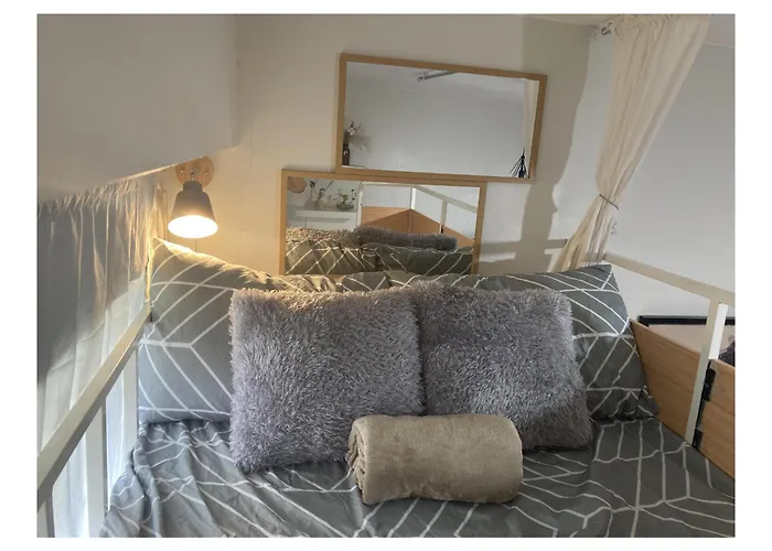 Bohemian Inspired Unit1 At Trees Residences *